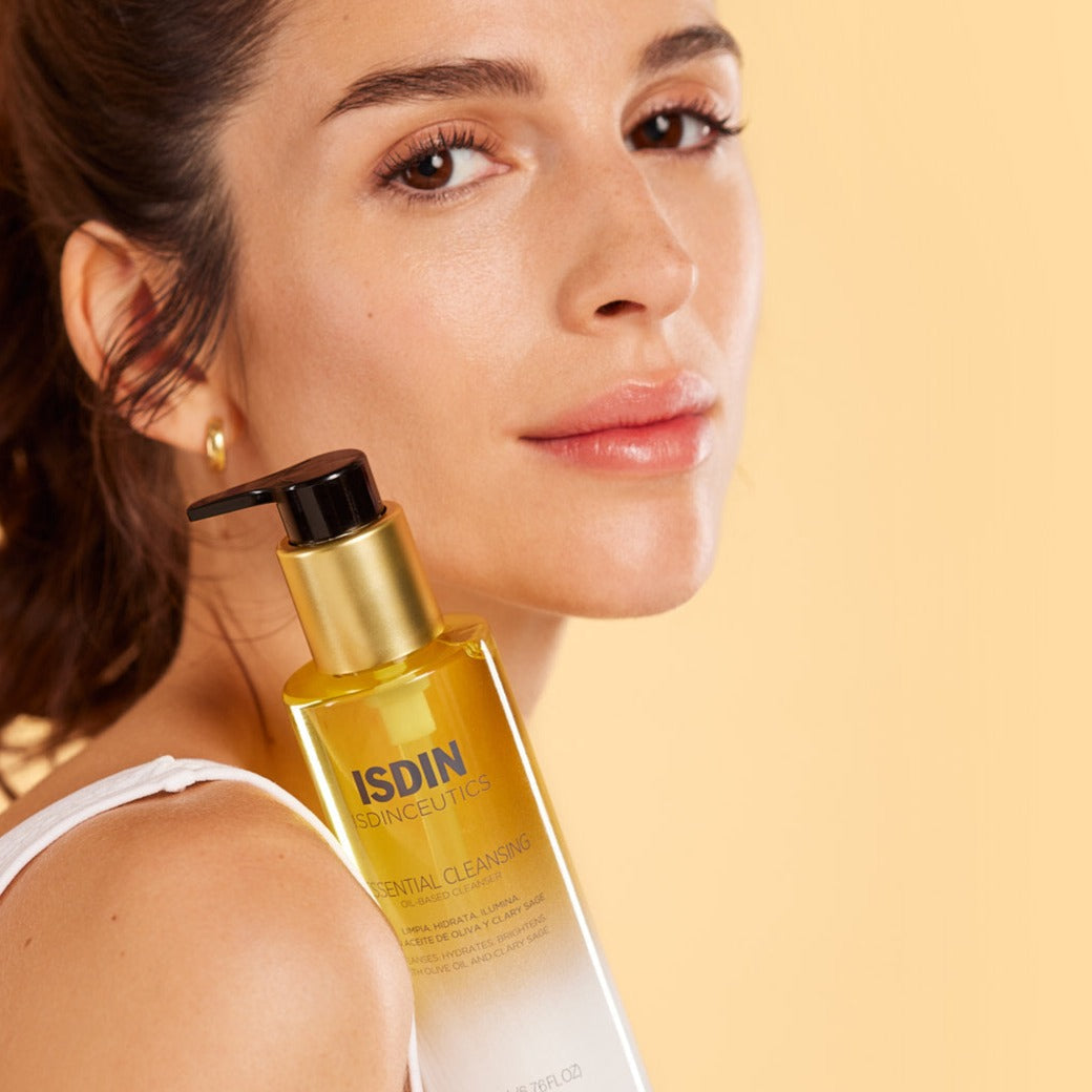 ISDIN Essential Cleansing
